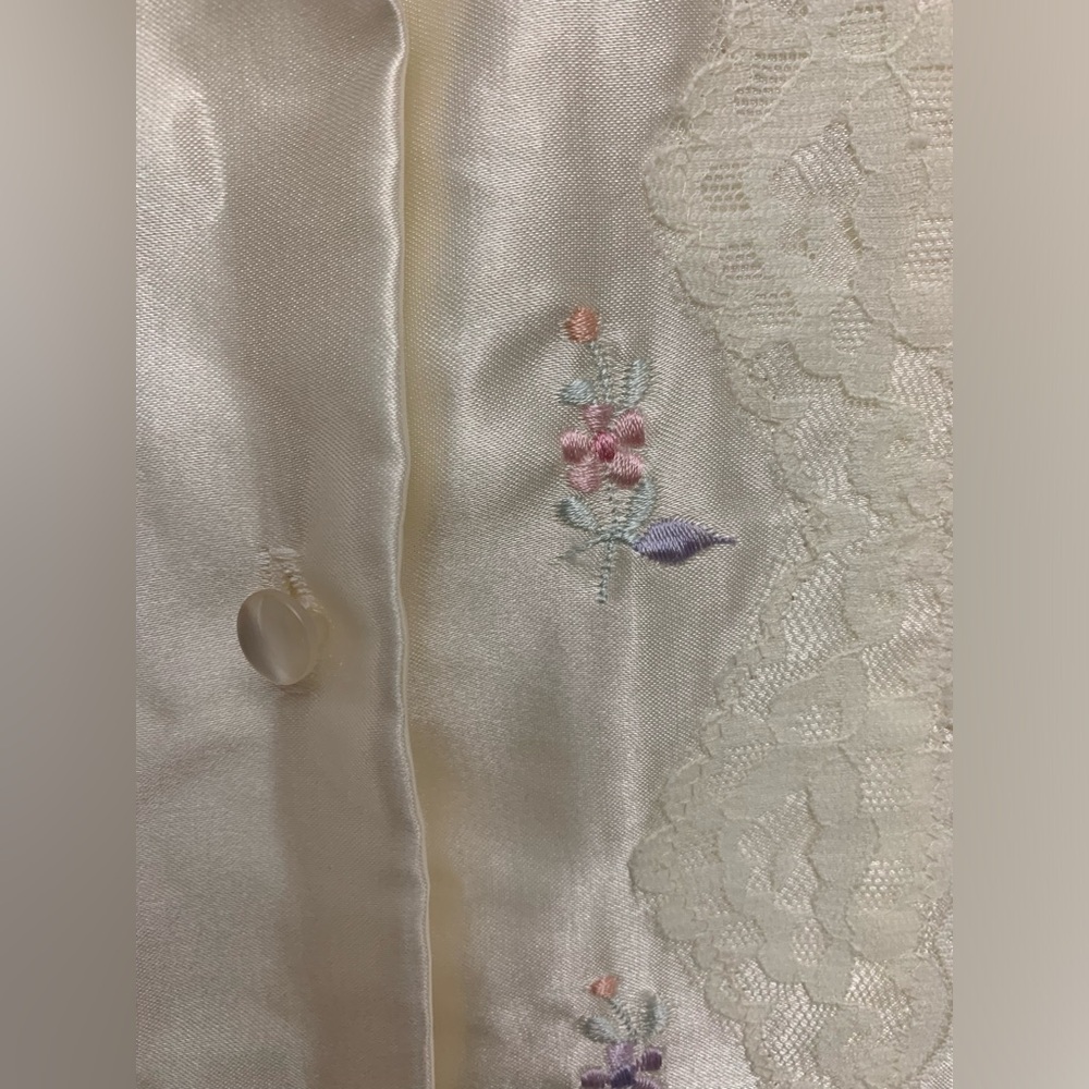 Vintage Barbizan Night gown / Night dress White Satin Lined Sz Medium NICE - Picture 7 of 10